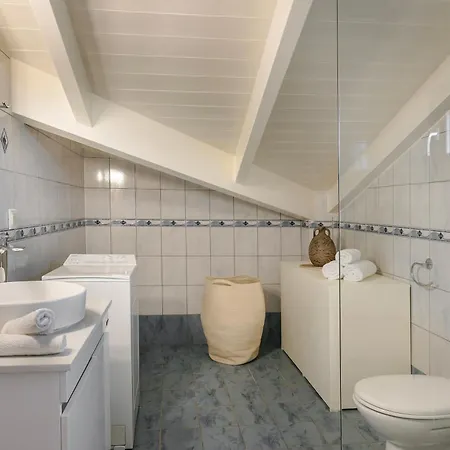 Fanis Elegant Great View &loft Apartament
