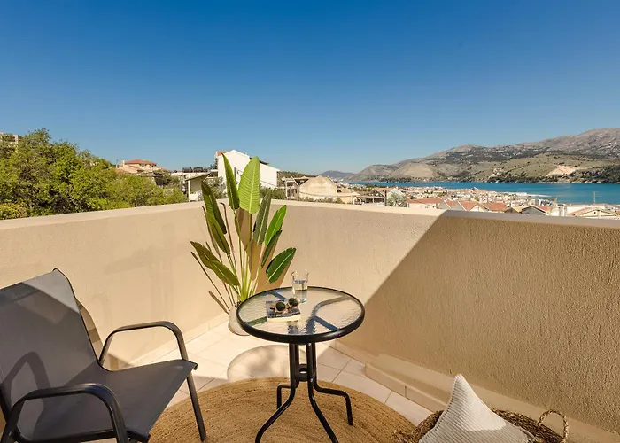 Fanis Elegant Great View &loft
